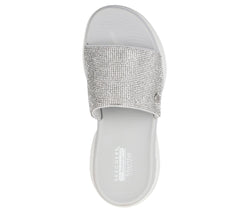 Martha Stewart: Massage Fit Edge - Radiance | Skechers