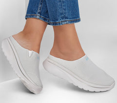 Relaxed Fit: GO WALK Arch Fit N-Joy - Katie | Skechers