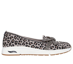 Martha Stewart: Arch Fit Living | Skechers