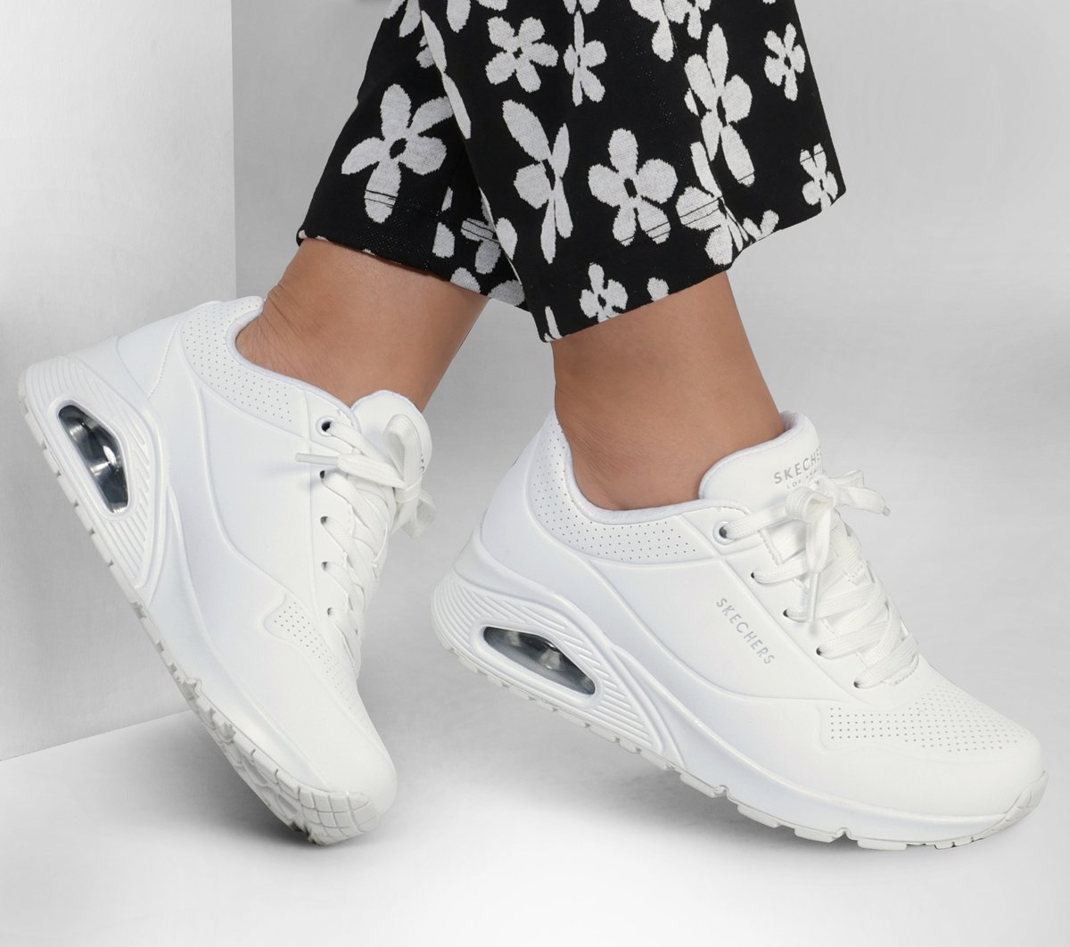 UNO - Stand on Air | Skechers