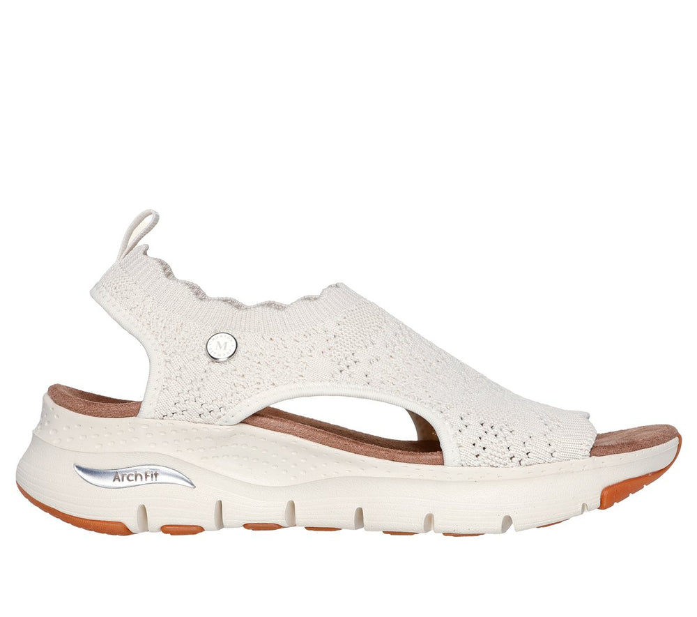 Martha Stewart: Arch Fit - Breezy City Catch | Skechers