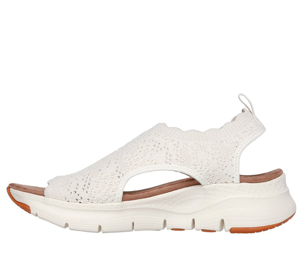 Martha Stewart: Arch Fit - Breezy City Catch | Skechers