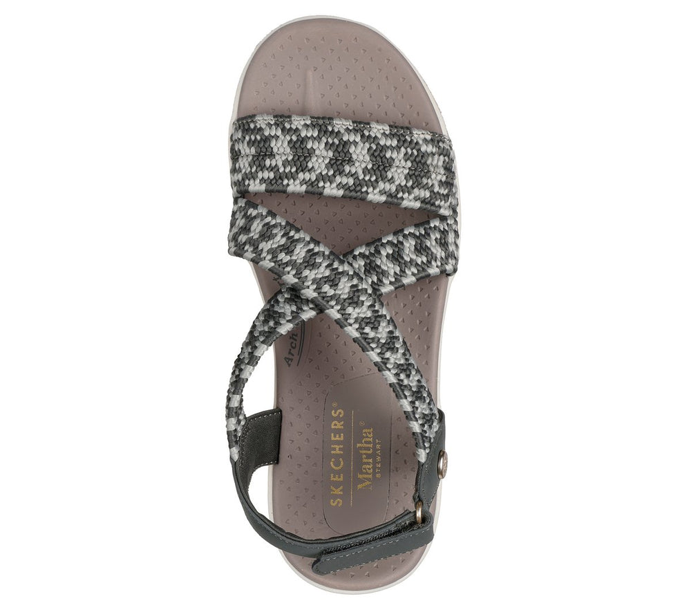 Martha Stewart: Reggae Cup - Coastal Trail | Skechers