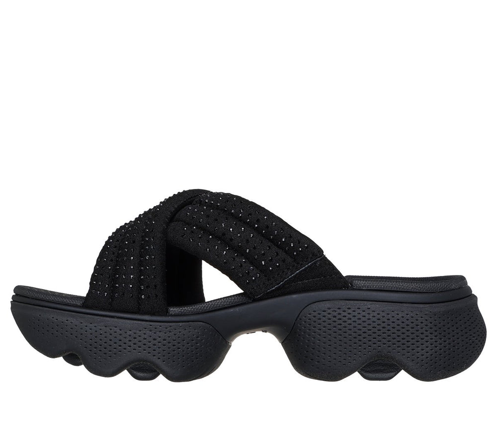 Martha Stewart: Massage Fit Edge - Luminous | Skechers