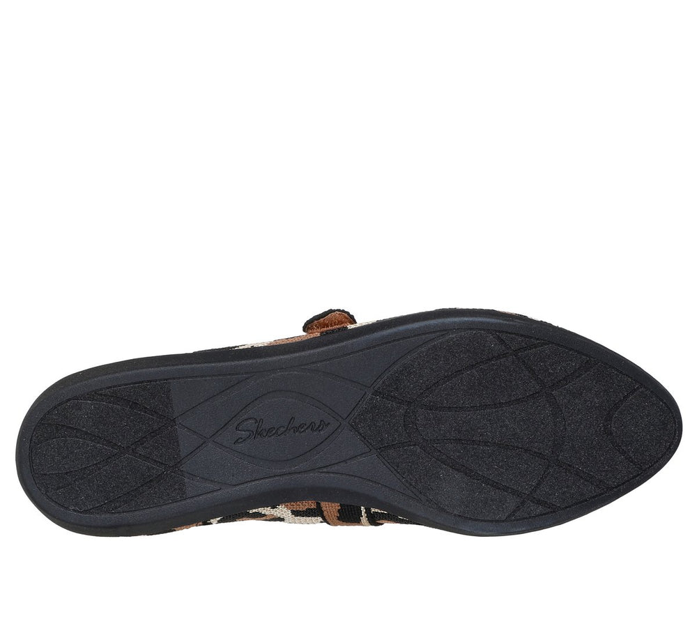 Cleo Walk - Runway Hit | Skechers