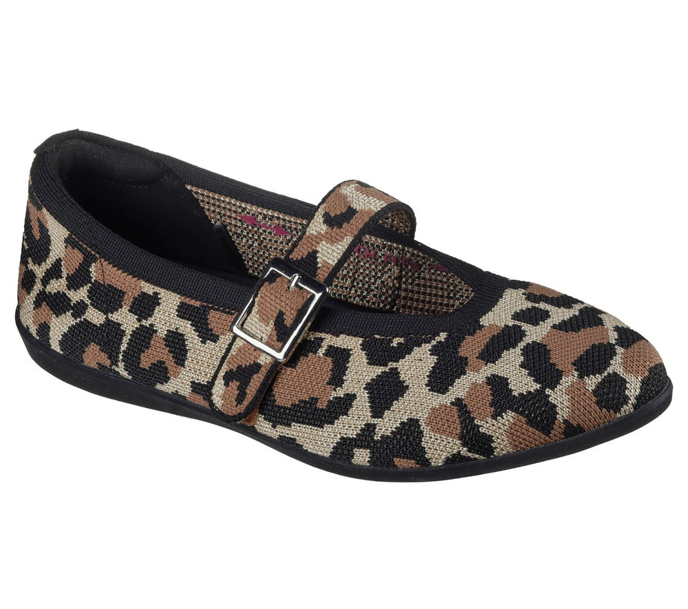 Cleo Walk - Runway Hit | Skechers