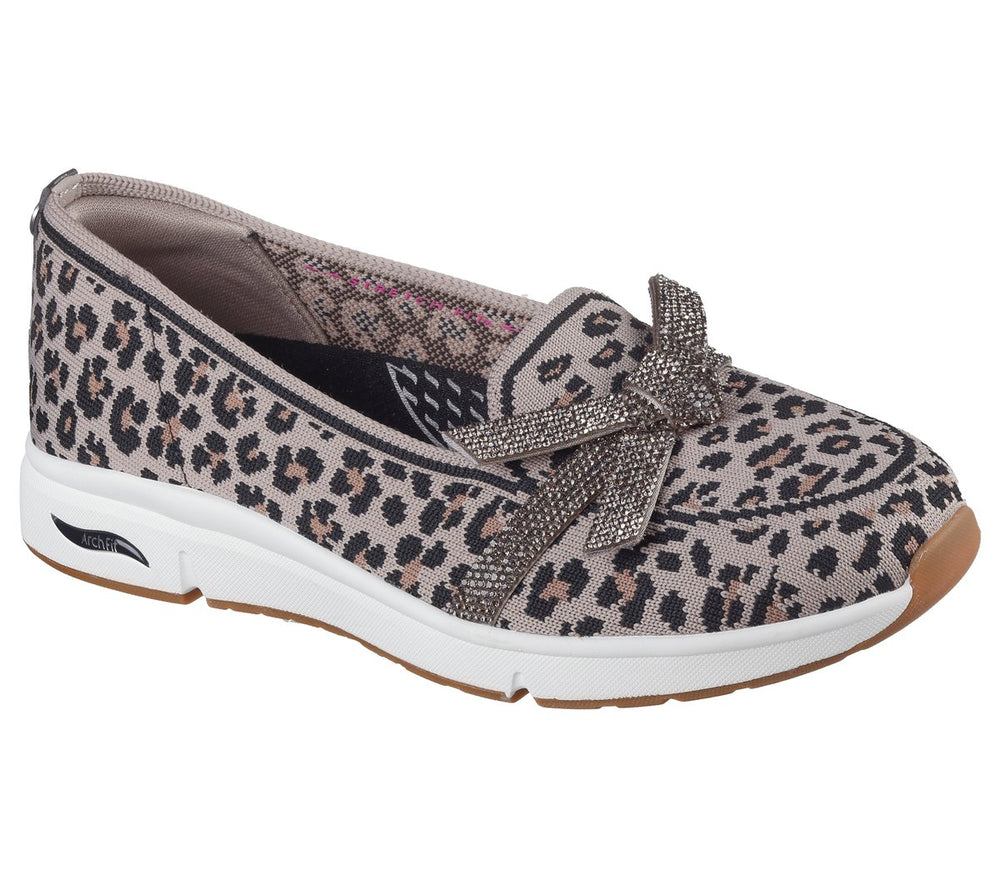 Martha Stewart: Arch Fit Living | Skechers