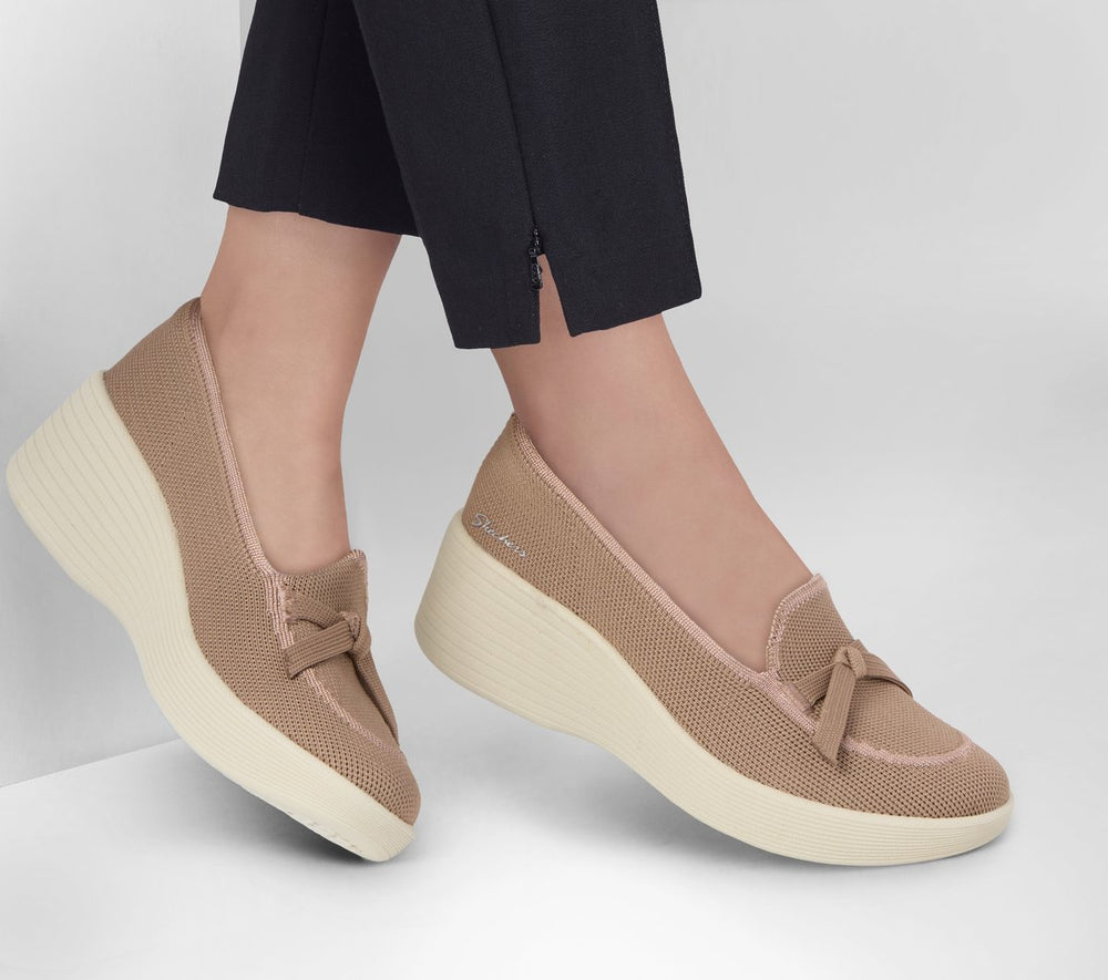 Relaxed Fit: Parallel Lite - Soaring Softly | Skechers