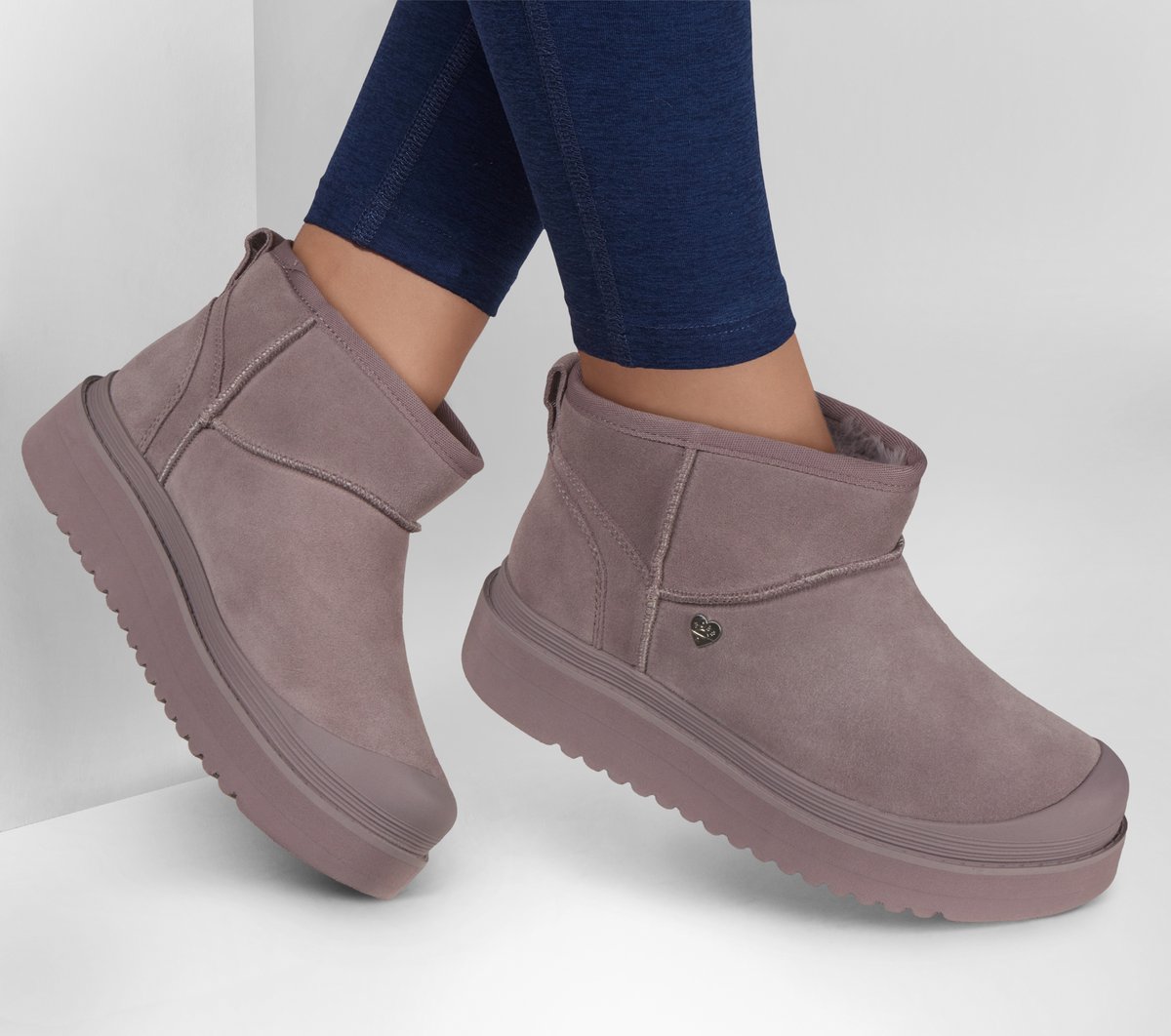 BOBS Dakota -Snug Stompers | Skechers