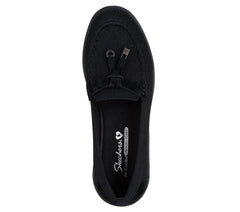 Cleo Taylor - Alluring Adventure | Skechers