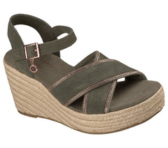 Martha Stewart: Iris - Modest Queen | Skechers