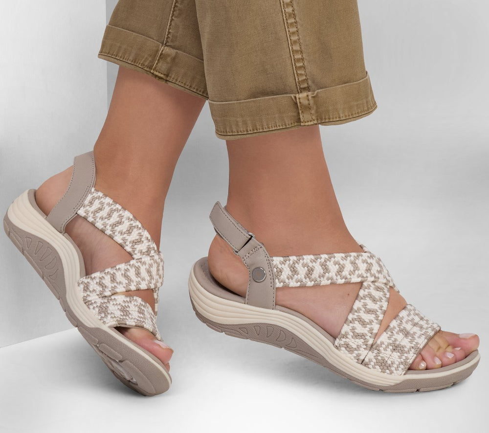 Martha Stewart: Reggae Cup - Coastal Trail | Skechers