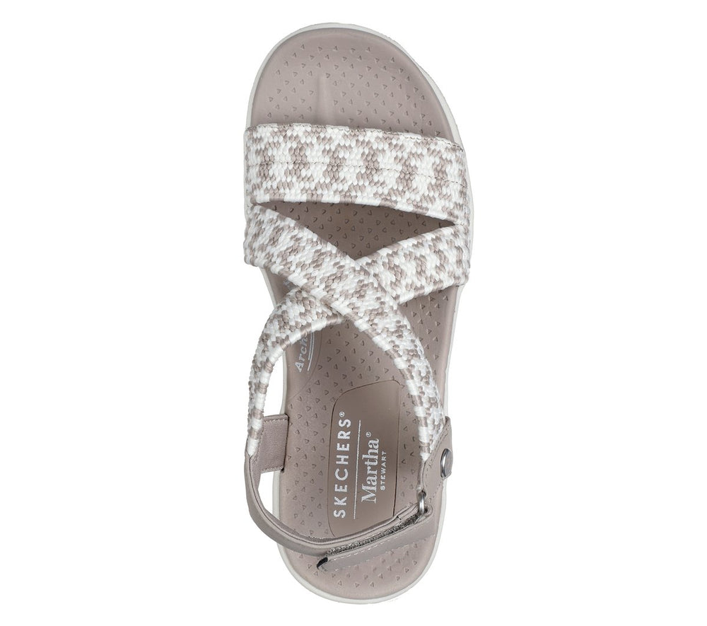 Martha Stewart: Reggae Cup - Coastal Trail | Skechers