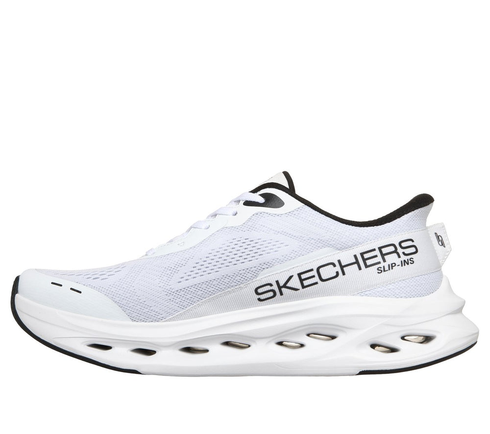 Slip-ins: Max Cushioning Glide-Step - Advert | Skechers